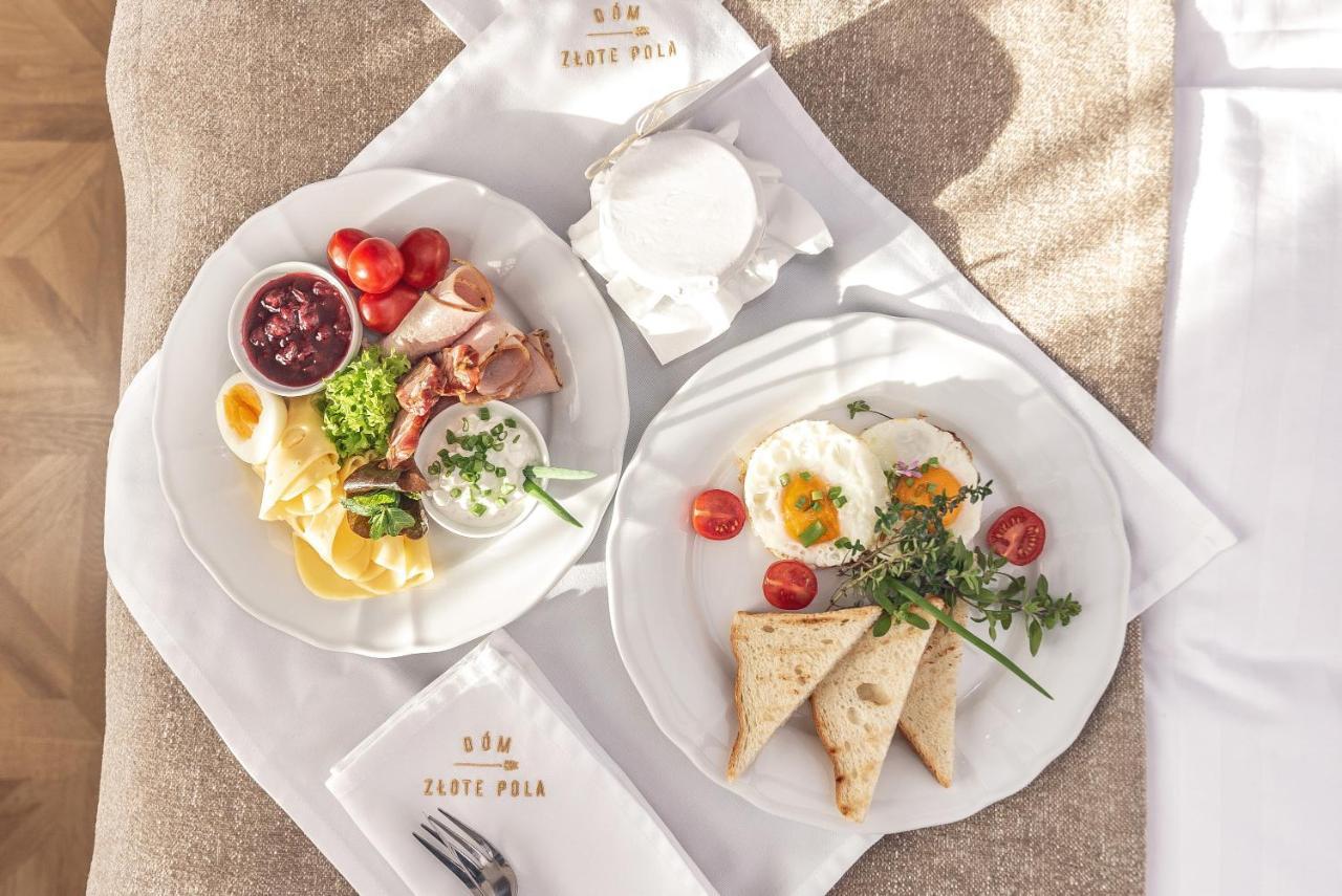 Dóm Złote Pola Acomodação com café da manhã Gdańsk Exterior foto