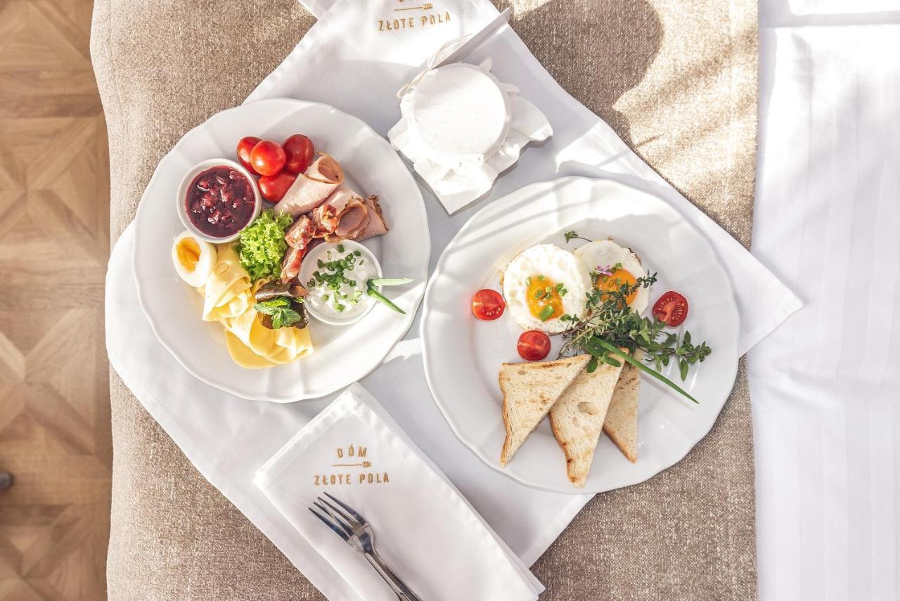 Dóm Złote Pola Acomodação com café da manhã Gdańsk Exterior foto